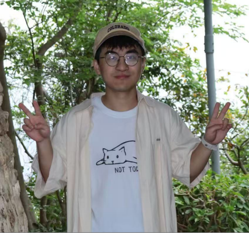 郑昱 头像